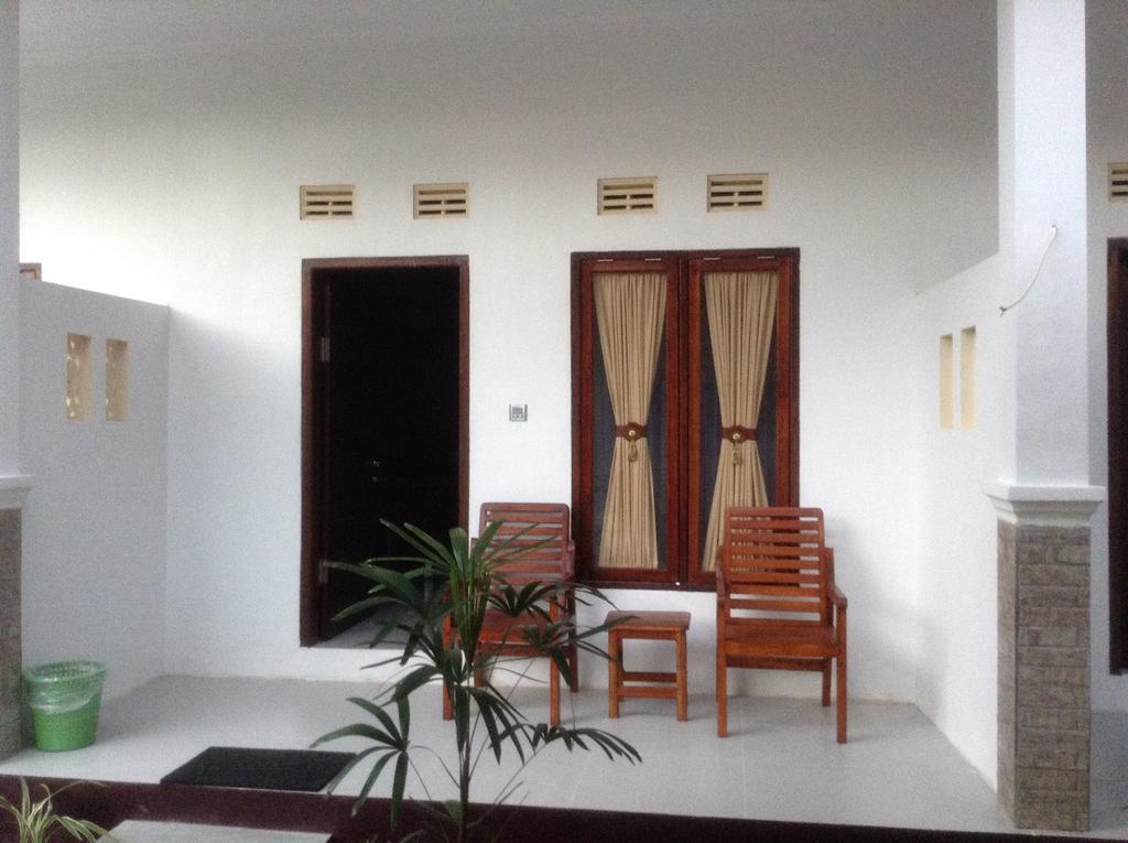 Rasti Homestay Kuta  エクステリア 写真